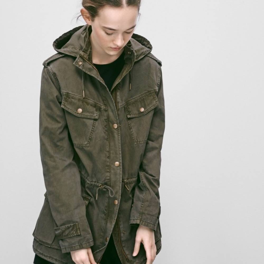 Aritzia Talula Army Green Trooper Jacket Sz Small